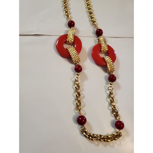 Jewelry - Vintage (70's) Goldtone Necklace